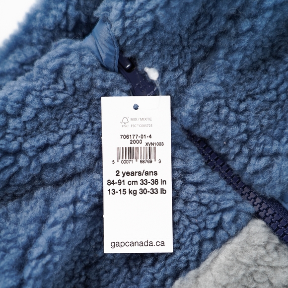 2 YEARS GAP SHERPA KNIT, ZIPPERED VEST NWT  - Picture 4 of 5